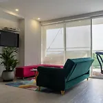 Modern Apt Near The Beach With Jacuzzi, Cartagena