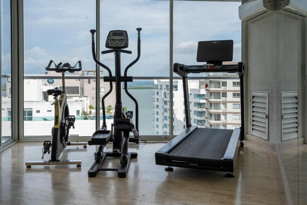 Modern Near The With Jacuzzi, Apartamento Cartagena