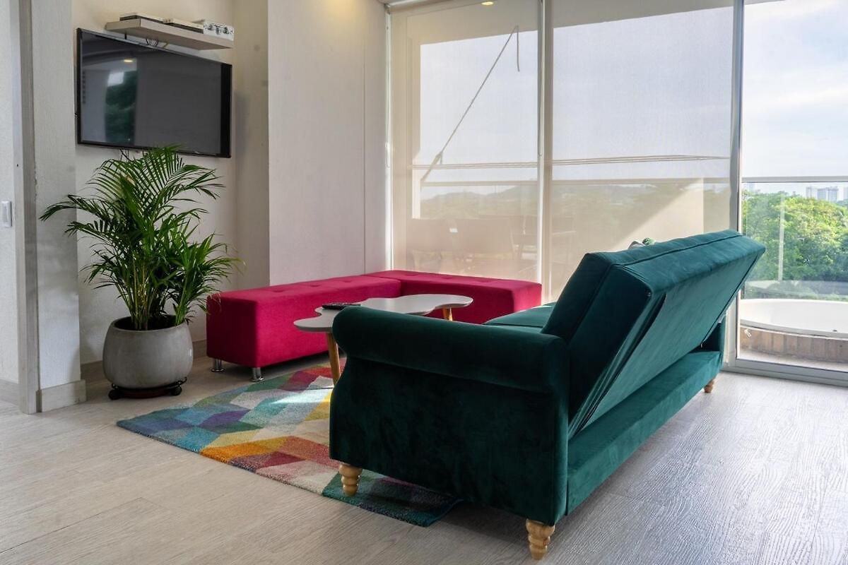 Modern Near The With Jacuzzi, Apartamento