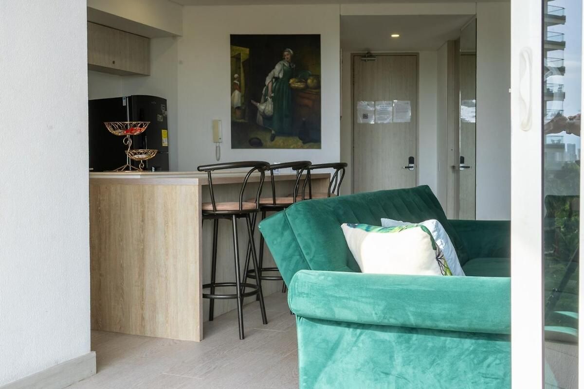 Modern Near The With Jacuzzi,