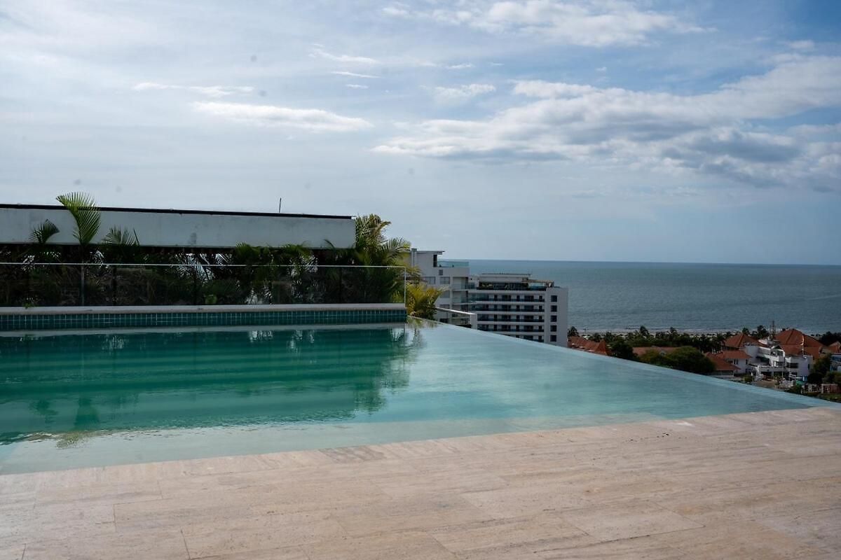 Apartamento Modern Near The With Jacuzzi,