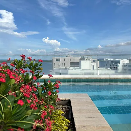 Apartamento Modern Near The With Jacuzzi, *