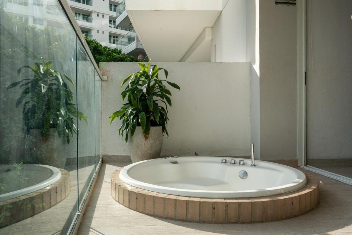 Modern Near The With Jacuzzi, *